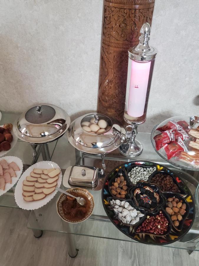 Hotel Uzbegim อูร์เกนช์ ภายนอก รูปภาพ